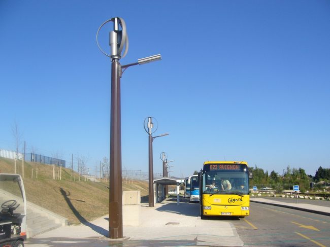 アヴィニョンＴＧＶ駅に到着です。