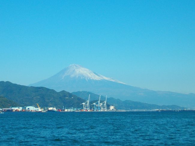 青い秋空のもと、清水港をウォーキングする！』清水(静岡県)の