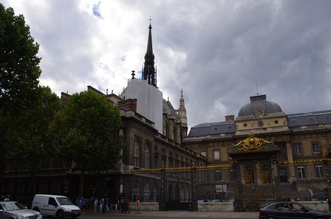 つづいて、サント・シャペルに向かいます。