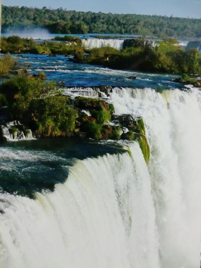 　上から見てもすごい　　この水量は普通らしい　<br /><br />もぉすごいしか言えません。