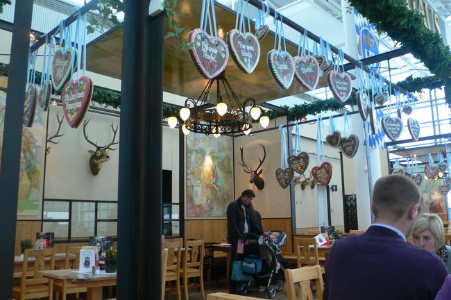 メルヘンチックな店内。