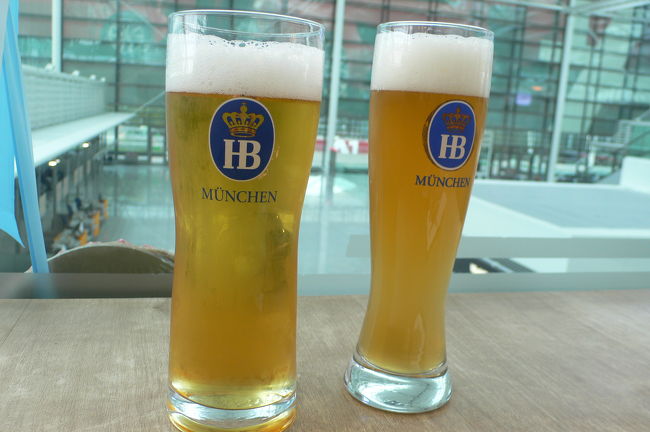 ランチセットにもビールがついてきます。右の方。