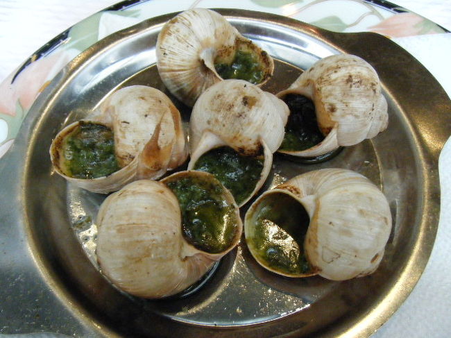 エスカルゴ。美味しくってちょっとつまむのに最高ですね。