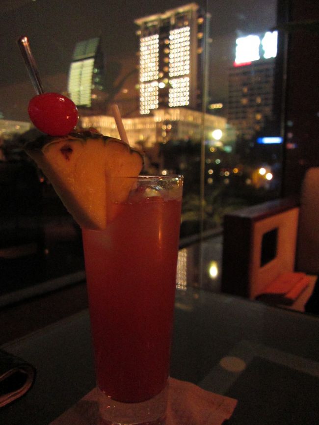 シンガポールスリング！<br /><br />う〜ん。こんな味だったかな？！