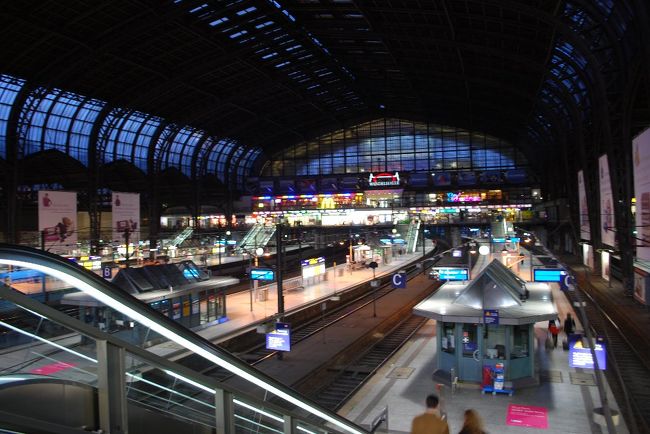 ハンブルク中央駅。ＩＣＥが出入りする。