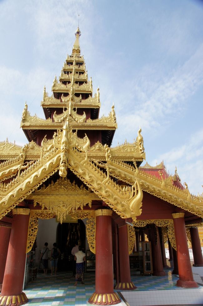 ようやくお姐さん方振り切って、境内へ。<br /><br />遺跡を期待していましたが、現役のお寺さんですなぁ。