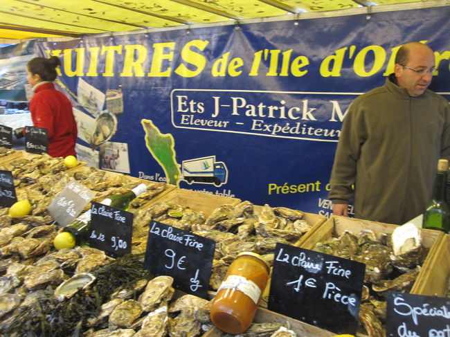 前菜に、カキを購入。