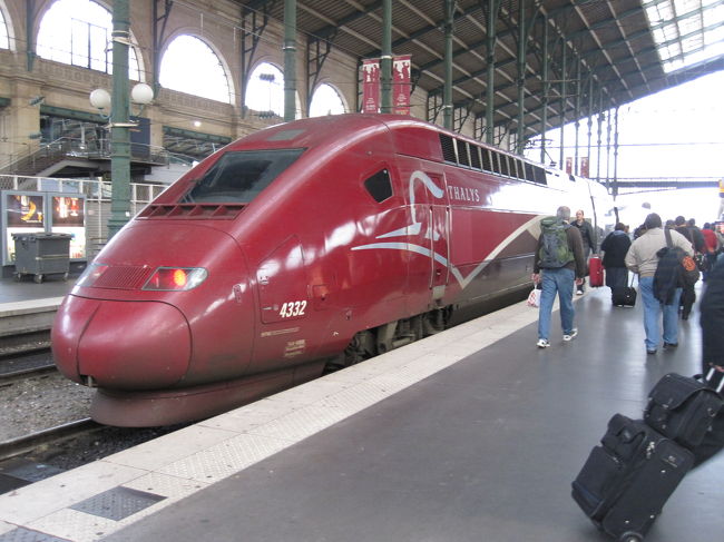 １０時２５分発、タリス９４２３で、出発です。私の乗った車両は、ほぼ満席でした。