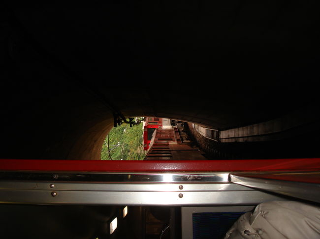 ほんと、トンネルが多いんです。<br /><br />全区間の、３分の１は、トンネルと鉄橋だそうです。