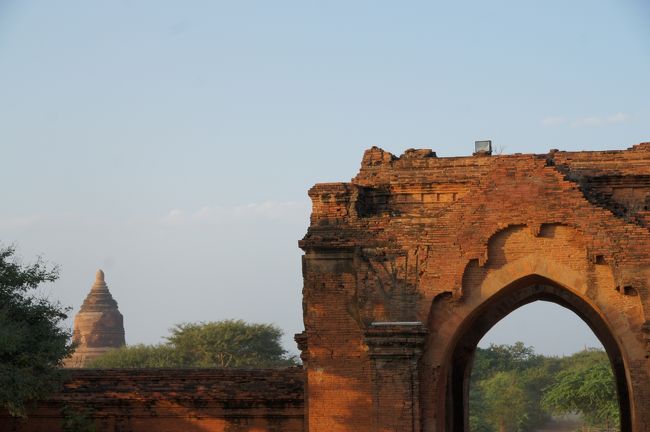 なんとか一回りはしましたが、駆け足になってしまった…ここも再訪候補ですな。<br /><br />急がないと、日が沈んでしまう…<br /><br /><br />−−−−−−−−−−−−−−−−−−−−−−<br />今回の旅の日程は、<br />http://4travel.jp/traveler/hhb00102/album/10525702/