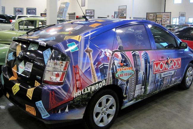 綺麗にペイントされた車。