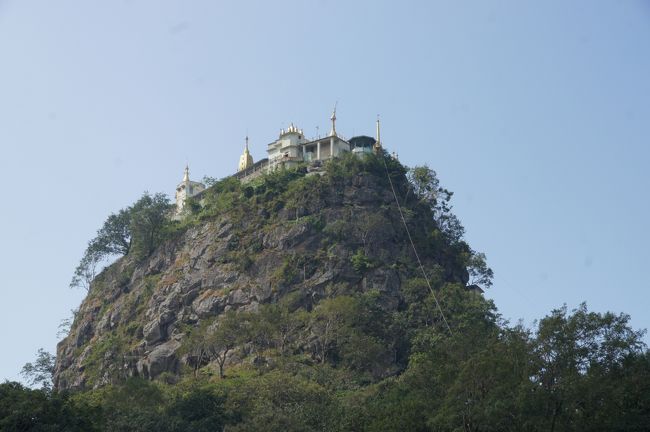 と言う事で、門前町から来た道を歩いて行ってみます。