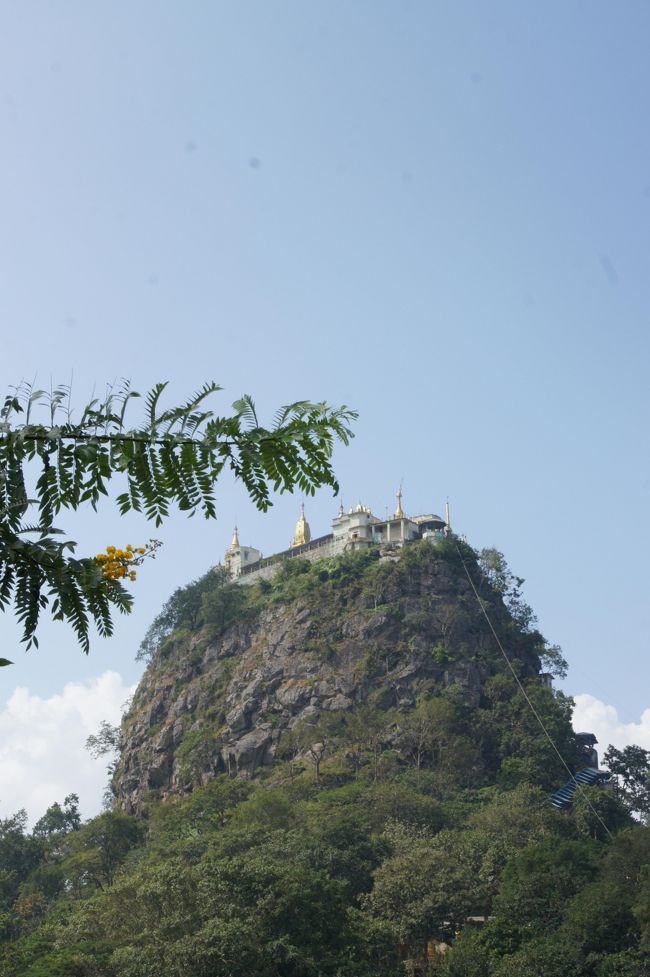 時折、振り返りながら、シャッター切りながら…