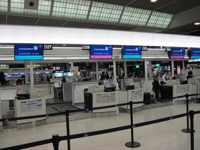 フィンランド航空でヘルシンキを経由してパリへ向かいます。