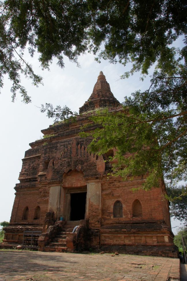 ナッフラウン寺院です。バガン唯一のヒンドゥー寺院だそうです。<br /><br />