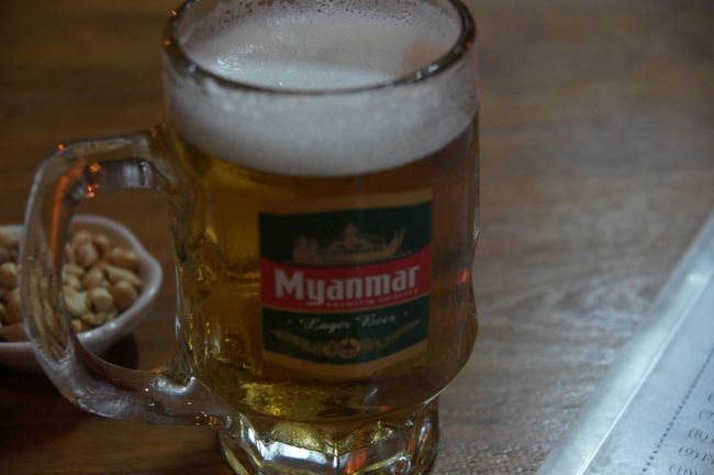 宿に戻ると、お母さん。今日は何処行ったの？って。いつも、昼寝に帰って来る奴が、朝から出かけたっきりで不思議に思ったかな？<br /><br />ちとお疲れで、食事は軽めがいいな。BEER STATIONへ。