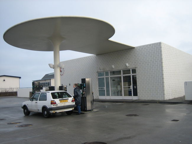 ★Texaco gas-station　1937<br />今は、セルフのスタンドになっているようです。