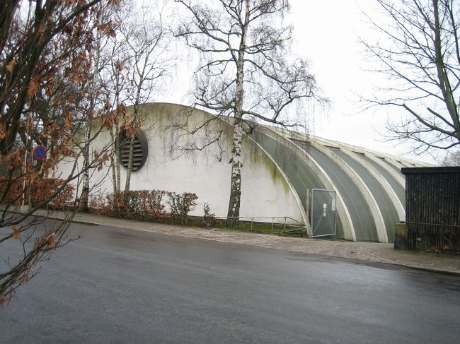 ★Mattsson Riding School Hall　1931<br />駅のすぐそばにある、乗馬学校です。<br />この辺は馬が普通に歩いています。