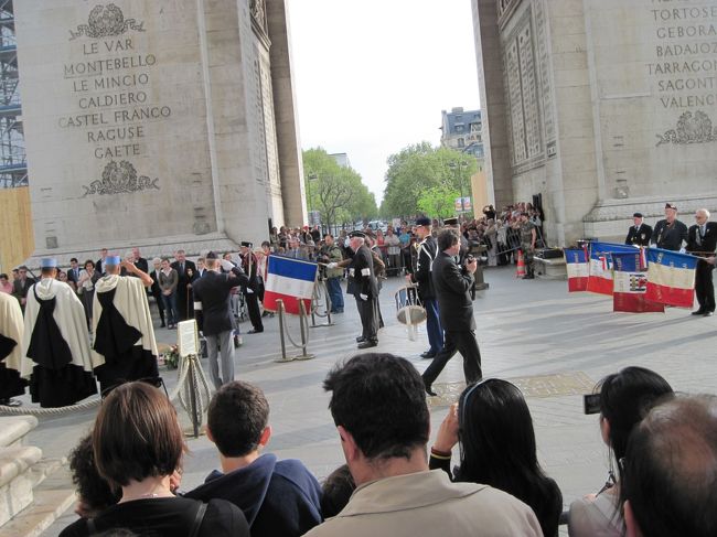 このような式典がなされていた。
