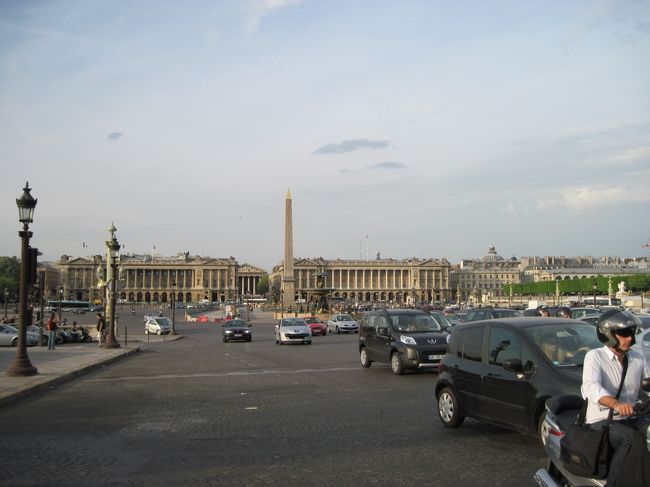 マドレーヌ方面を撮影。