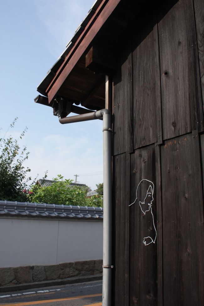 　<br />　<br />そんな街角に溶け込むように、<br /><br />　ひっそりアートが隠れているんです。