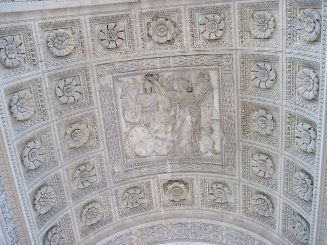 この模様、なんか良い。