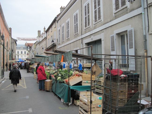 何かやってるぞ。