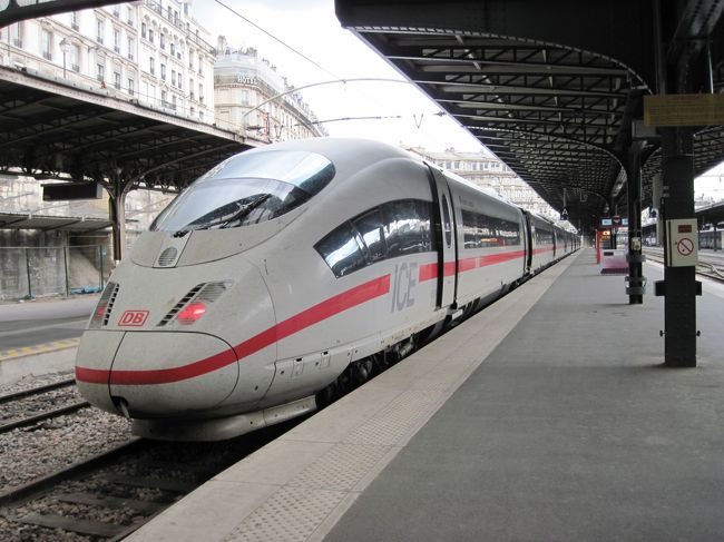 パリ東駅到着。<br />ICEがいた。そういえば、ドイツ国鉄と相互乗り入れ（パリとフランクフルトやミュンヘン間）開始したんだったっけ。
