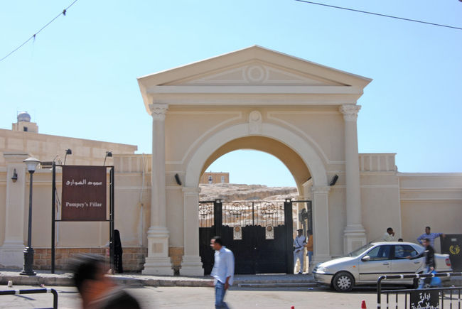 ポンペイの柱の入り口