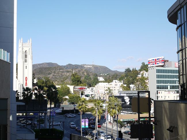 ハリウッドサイン