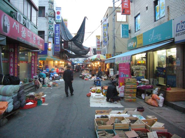 　公州市の市場。結構規模が大きいです。