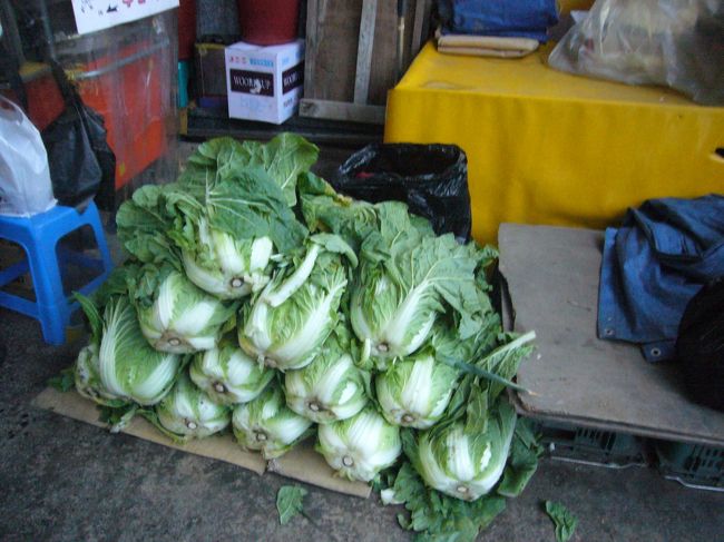 　韓国ではキムチ用白菜を大量に買い付けるらしいです。