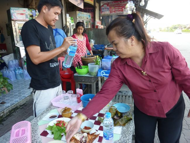 しっかり肝っ玉母ちゃんのガイドさんと<br />奥さんに逃げられ　5歳の子供を養育している26歳のドライバー。<br /><br />がんばれ！！