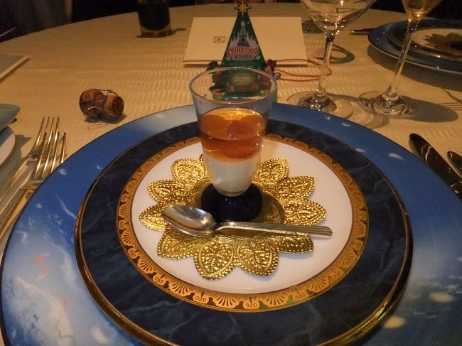 なーんて心底心配したが、ご無用であった。<br /><br />ホテルへ慌しく入り、美味しい食事で「胃」が満たされて飲んでいた。<br /><br />大丈夫じゃん<br /><br />カリフラワーのムース