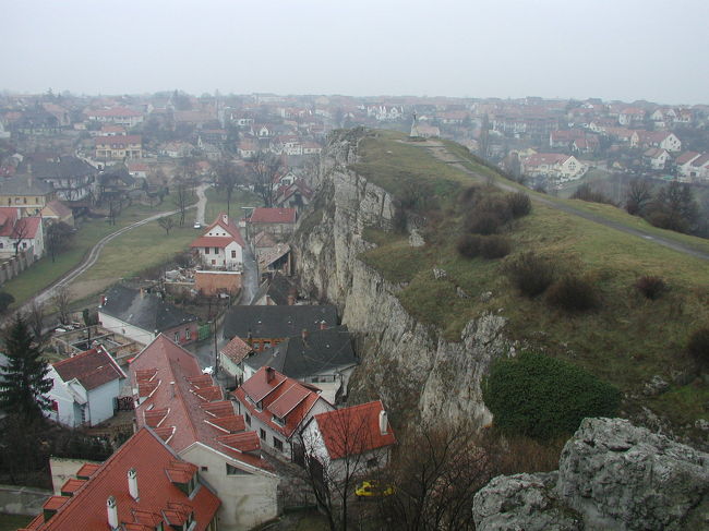 ヴェスプレームという町。300年前の町が残っているというので行ったようだ。