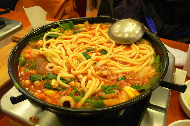 うどんも投入。