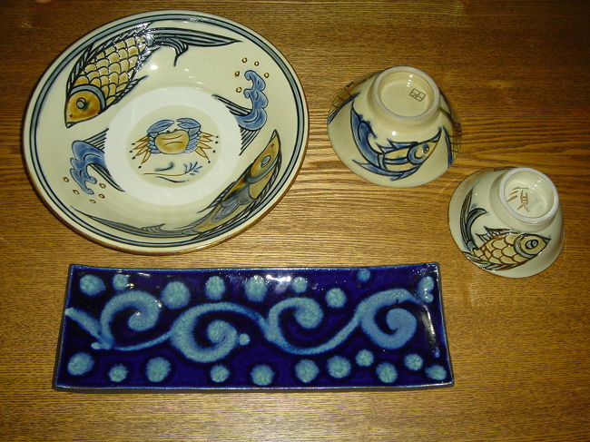 こちらが今回購入した品<br /><br />六寸のお皿,長方形のお皿,夫婦茶碗