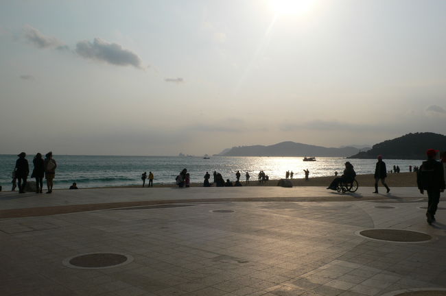 晴天だったこともあり、海がきれいに光っていました。