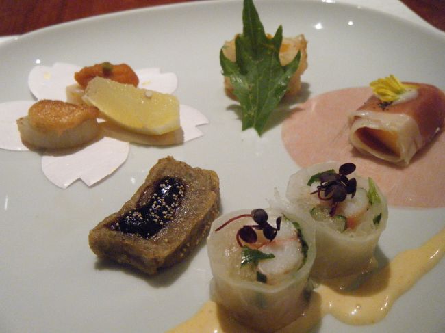 東西線のクイーンズタウン駅IKEA向かいにある日本食レストラン。<br /><br />本格的でおいしいです。