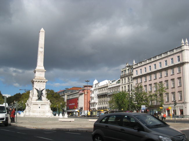 レスタウラドーレス広場。<br /><br />この辺の観光名所はすべてホテルに近いです。