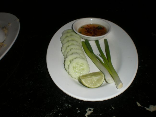 生ビールと料理で約１５００バーツでした。