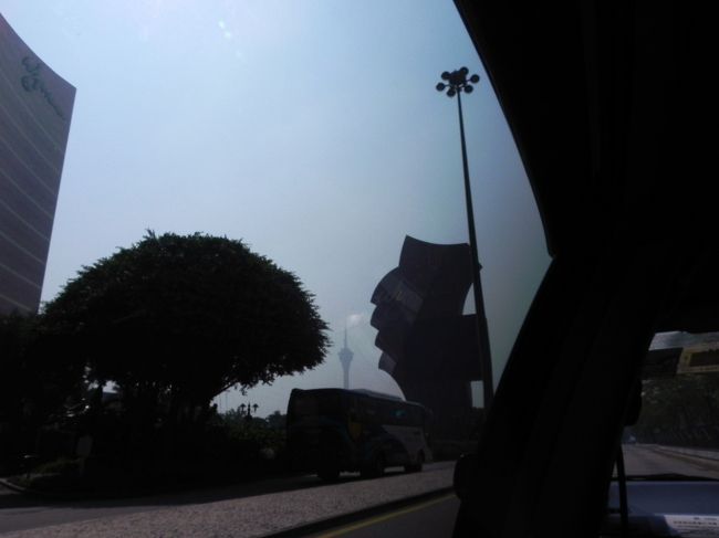 これがグランドリスボアですかい、むこうにみえるはマカオタワーかな？