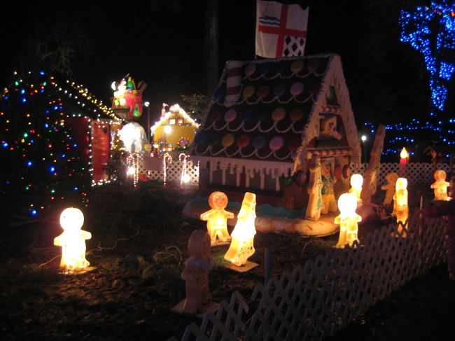 クリスマスソングが流れ、<br />いかにも外国のクリスマスって感じ！<br />この季節に来られて良かった☆