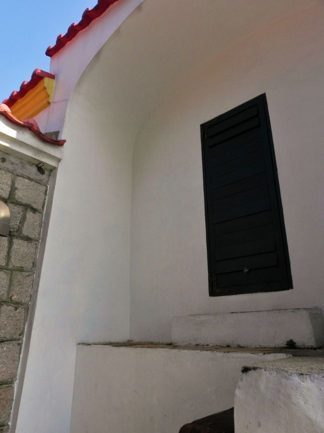 それにしても眩いばかりの白さですね