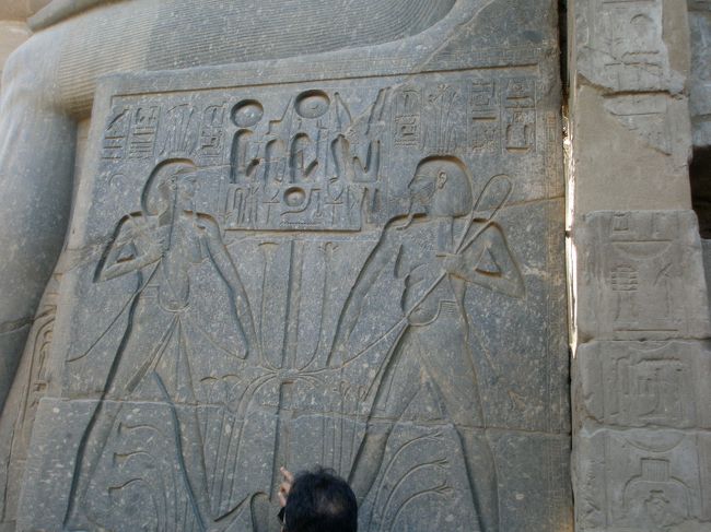 石灰岩なので細工はしやすそうです。