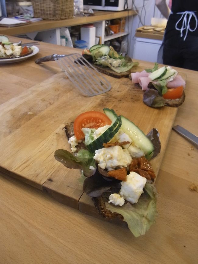 パリだけど、スウェーデンのカフェ。笑<br /><br />パリジャンに人気があるそうです。