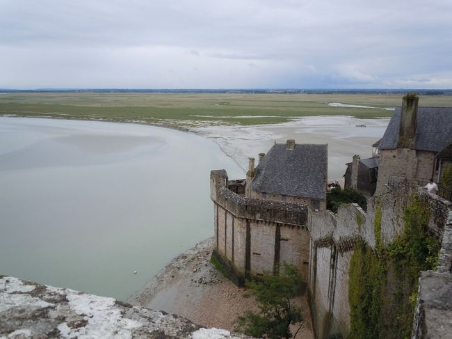 島の外周から登っています。