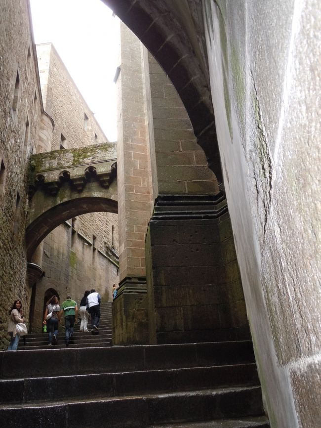 中世の雰囲気が漂ってます。