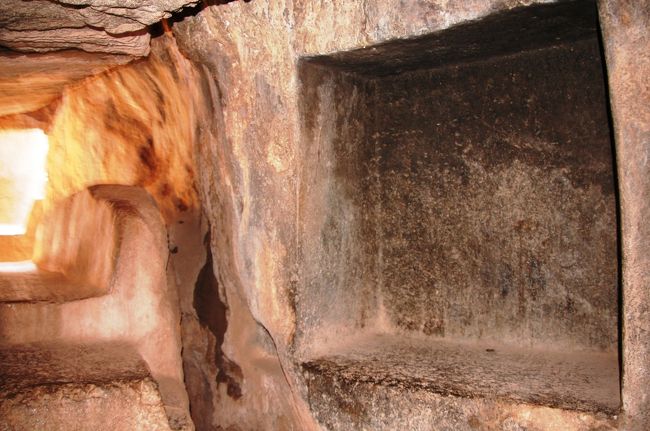 このような窪みも造られています。像などが置かれていたのかもしれません。<br />