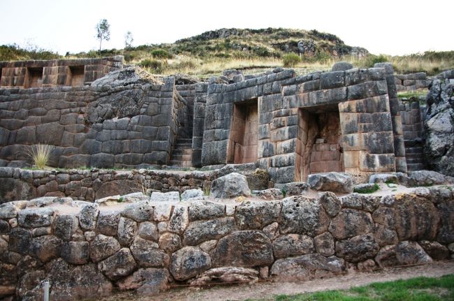 他のインカ時代の遺跡と変わらず、見事な石組みです。<br />